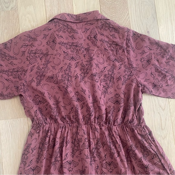 Disturbia Roxana Moth Foxglove Button Down Midi Shirt Dress - Picture 7 of 9